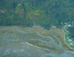 Une berge du fleuve Saint-Laurent dans la rgion de Tadoussac